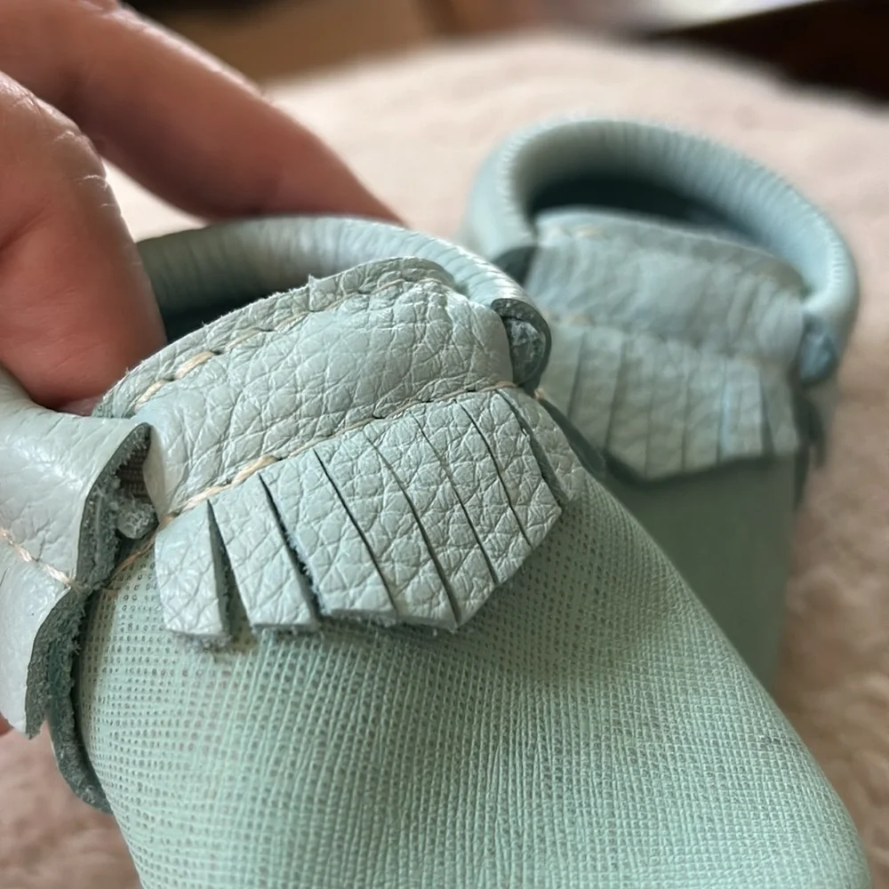 Baby premium leather Freshly Picked infant textured teal moccasins Size 1